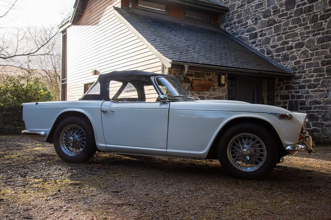 1965 Triumph TR4A - Image 10 of 30