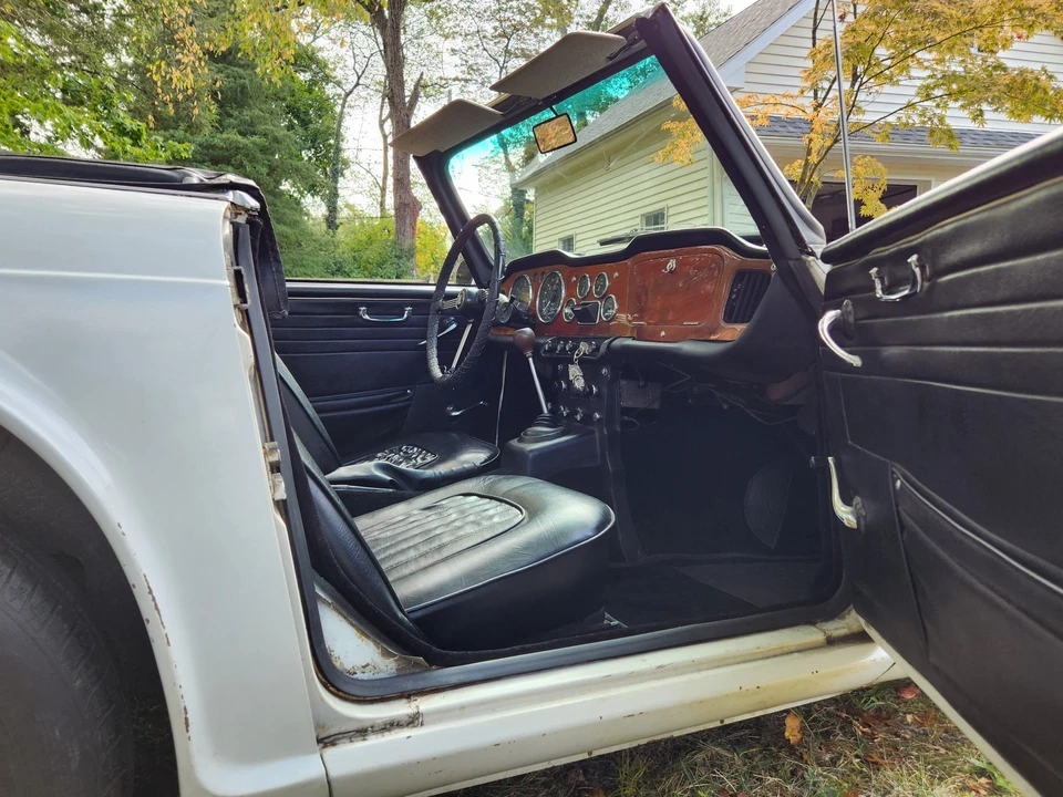 1965 Triumph TR4A - Image 25 of 31