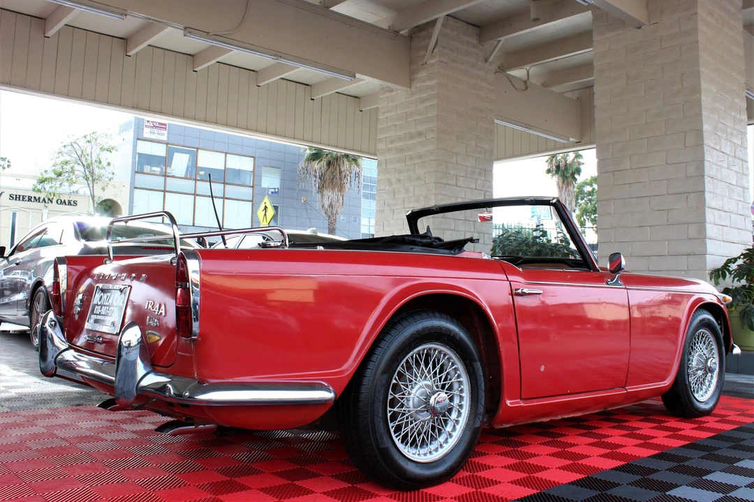 1965 Triumph TR4A - Image 10 of 31