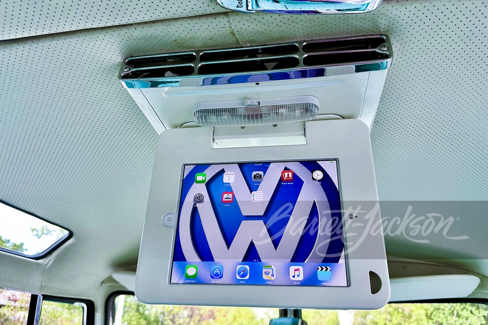 1965 Volkswagen Split-Window Bus - Image 16 of 31