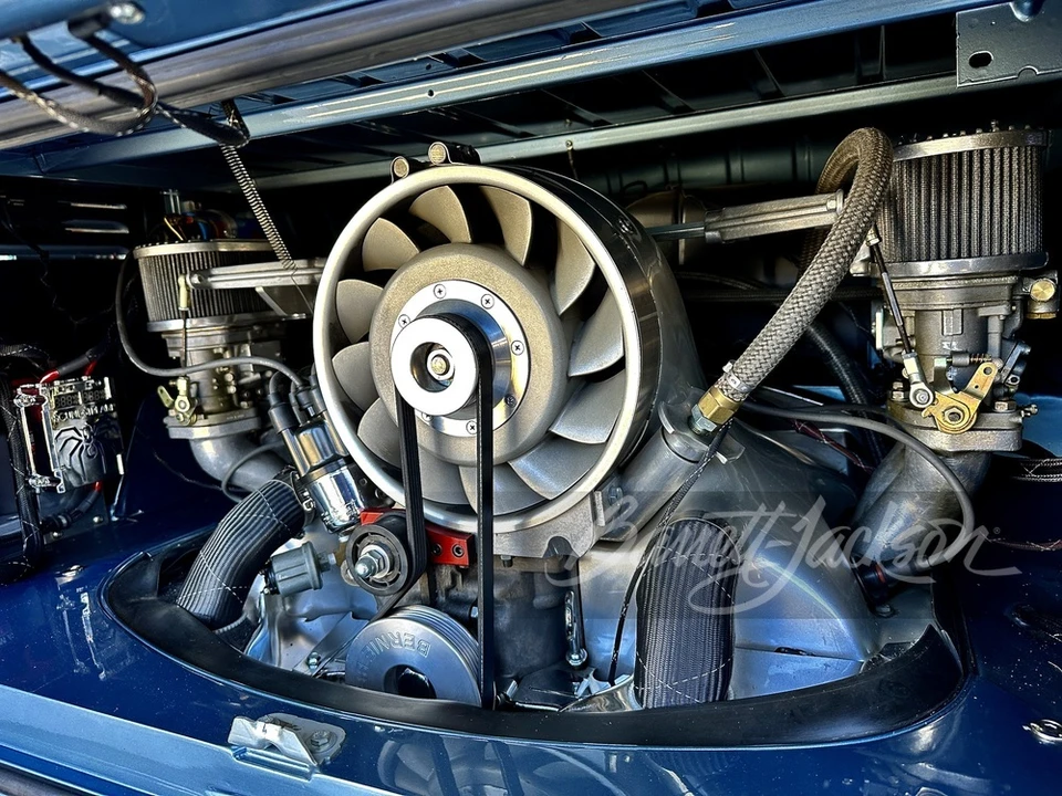 1965 Volkswagen Split-Window Bus - Image 20 of 31