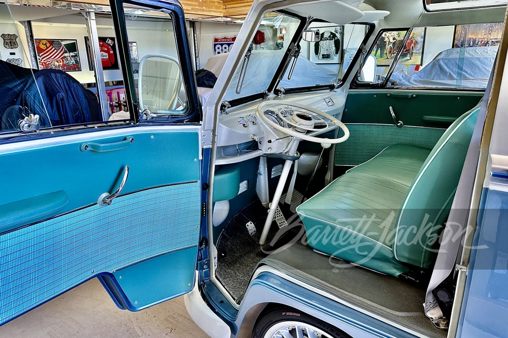 1965 Volkswagen Split-Window Bus - Image 26 of 31