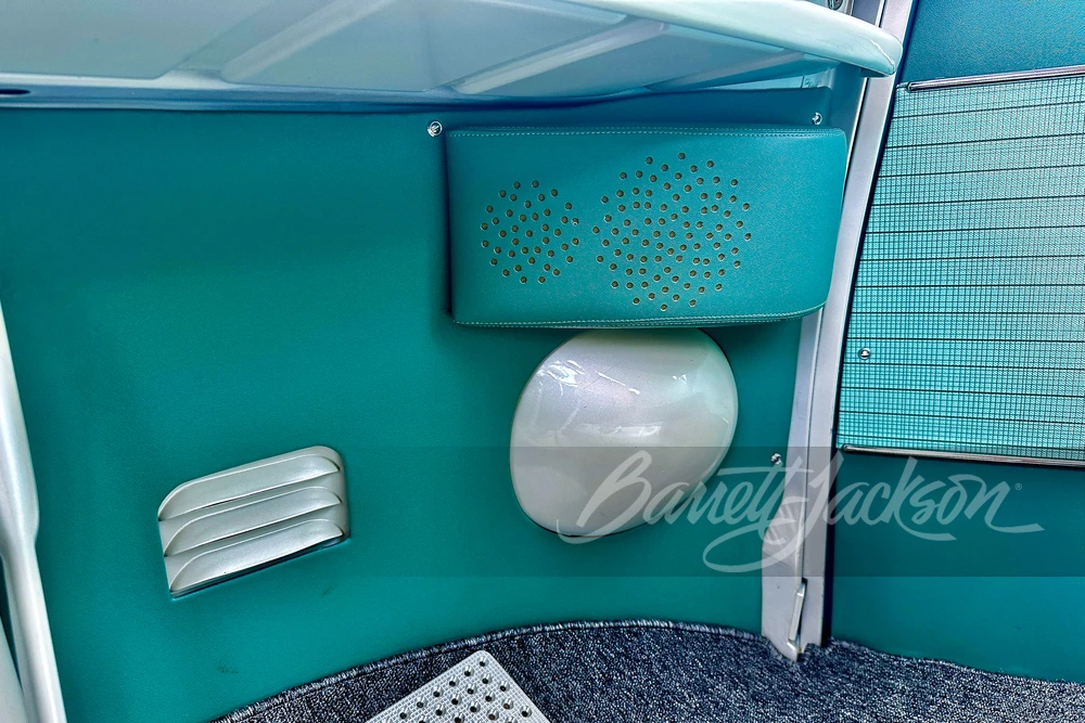 1965 Volkswagen Split-Window Bus - Image 28 of 31