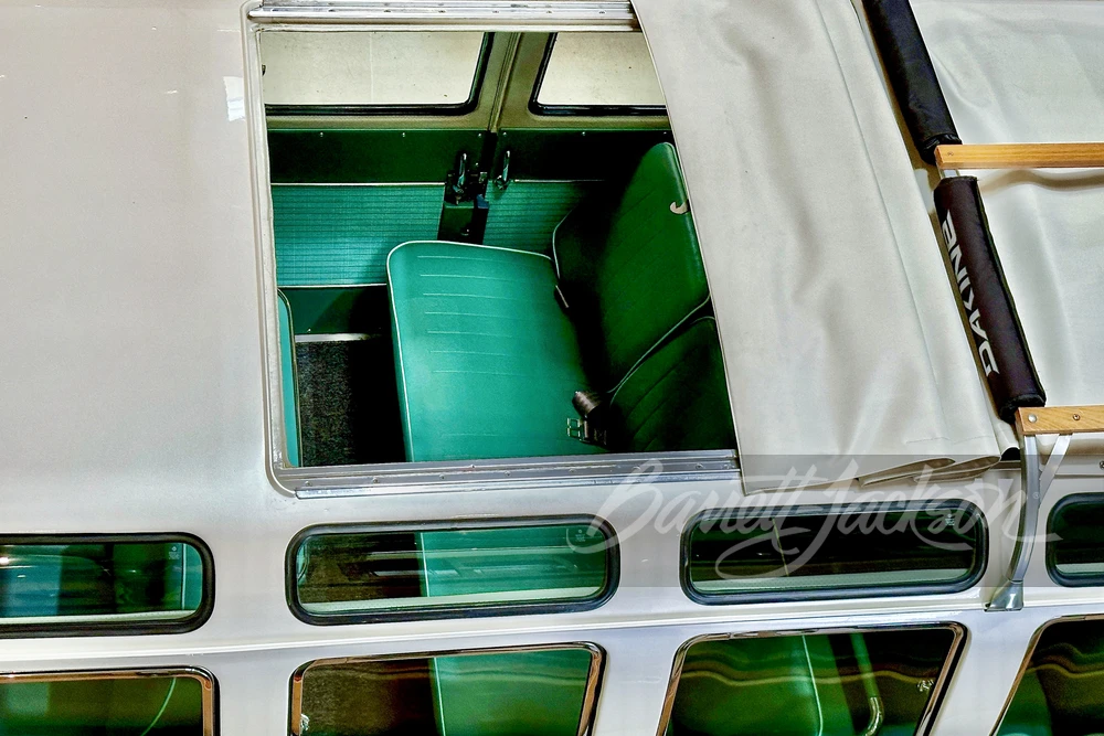 1965 Volkswagen Split-Window Bus - Image 29 of 31