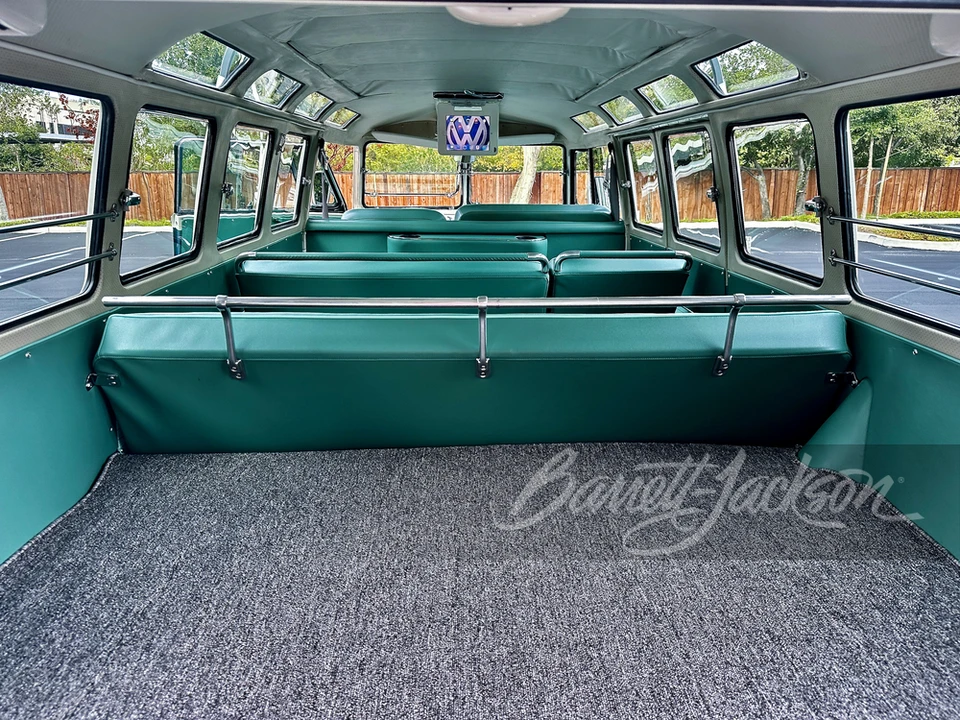 1965 Volkswagen Split-Window Bus - Image 30 of 31
