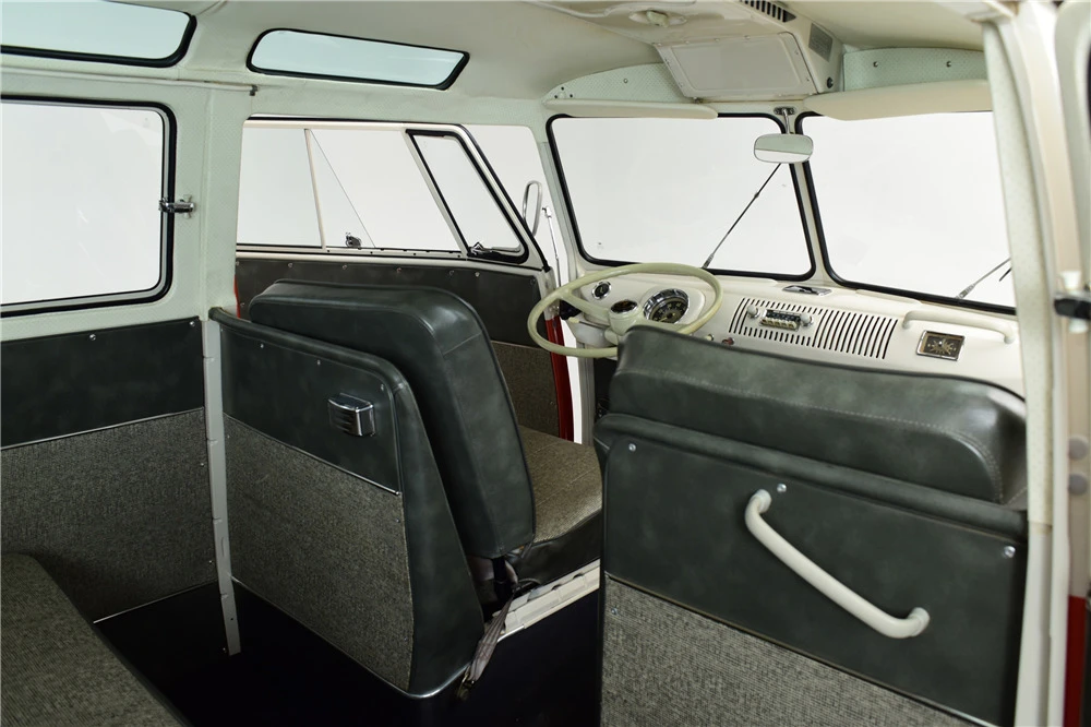 1965 Volkswagen Split-Window Bus - Image 7 of 10