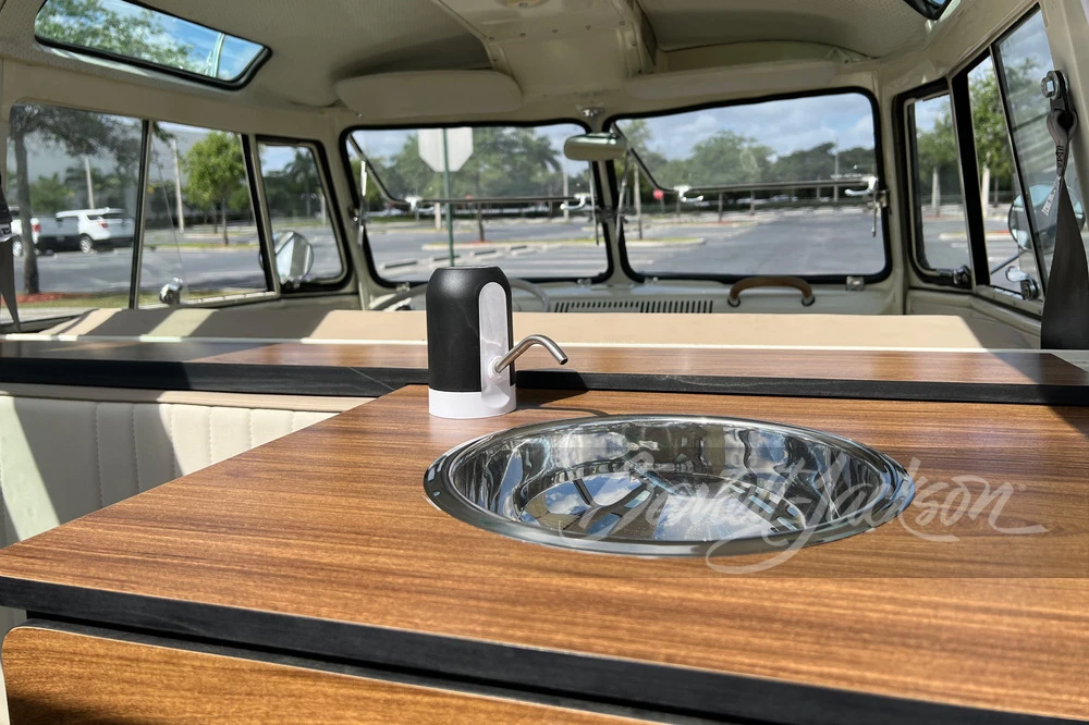 1965 Volkswagen Split-Window Bus - Image 8 of 28