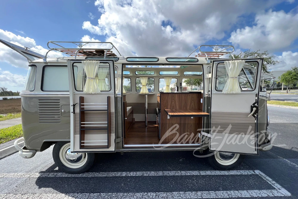 1965 Volkswagen Split-Window Bus - Image 9 of 28