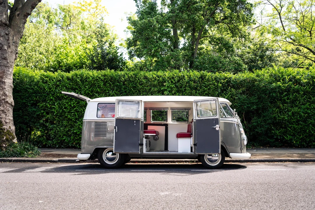 1965 Volkswagen Split-Window Camper - Image 24 of 31