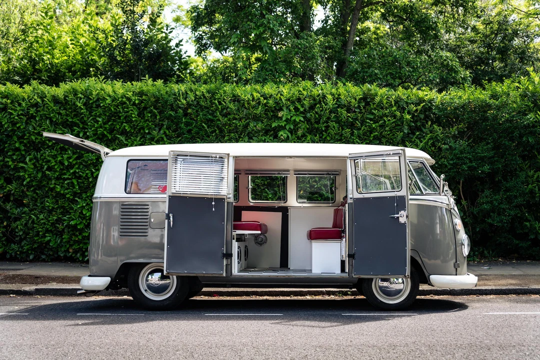 1965 Volkswagen Split-Window Camper - Image 25 of 31