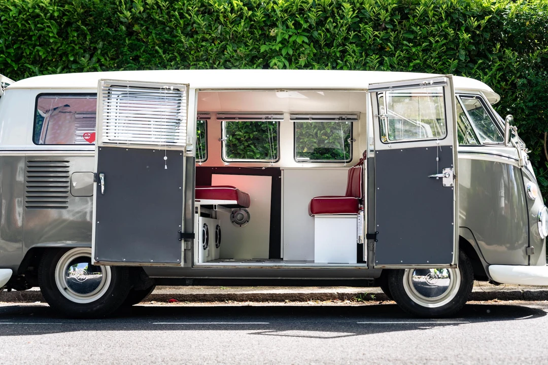 1965 Volkswagen Split-Window Camper - Image 27 of 31