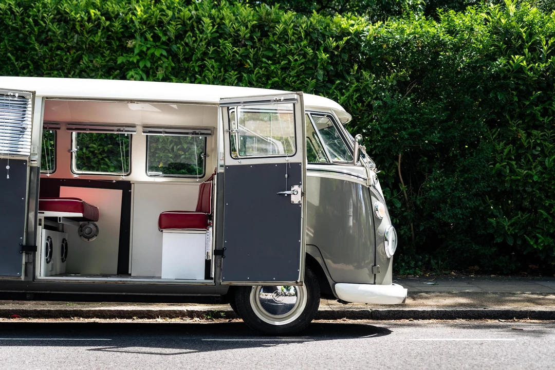 1965 Volkswagen Split-Window Camper - Image 28 of 31