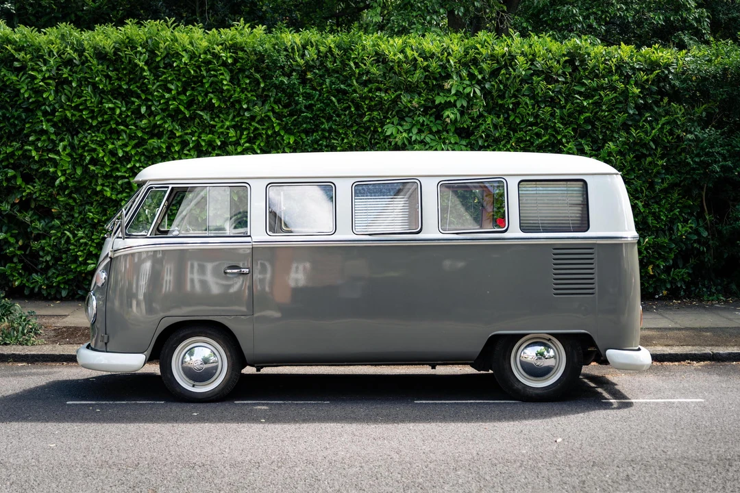 1965 Volkswagen Split-Window Camper - Image 16 of 31
