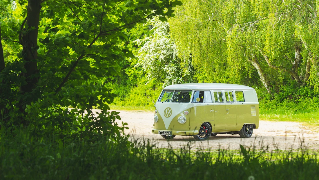 1965 Volkswagen Split-Window Bus - Image 10 of 31