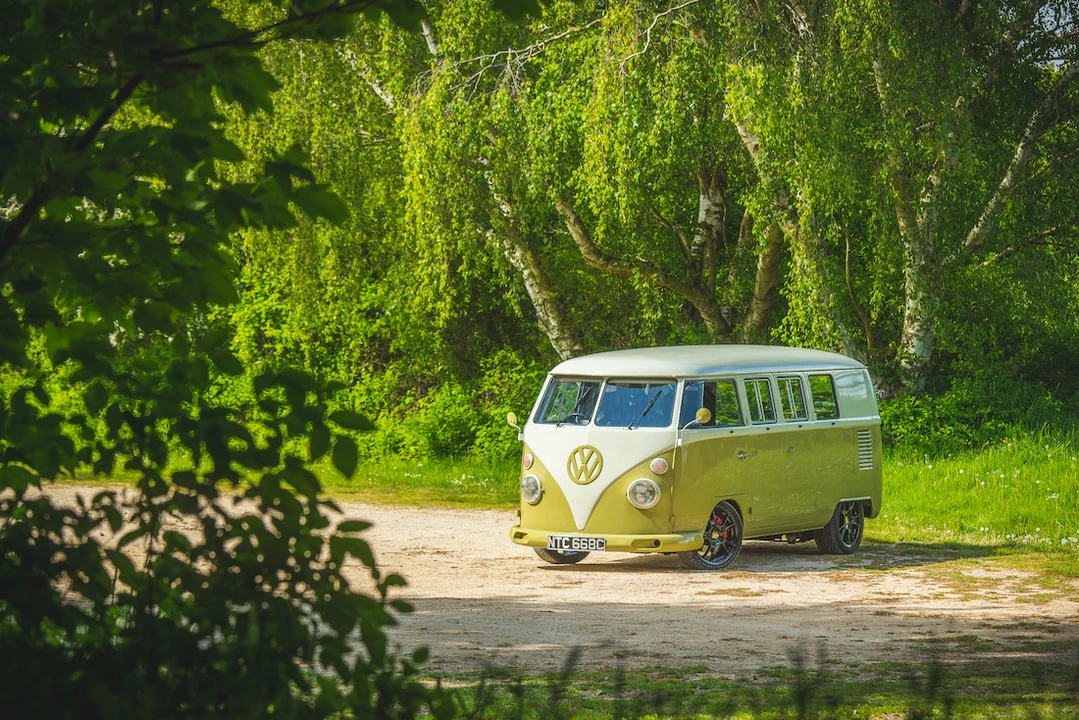 1965 Volkswagen Split-Window Bus - Image 12 of 31
