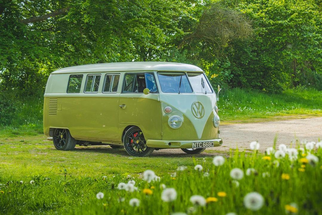 1965 Volkswagen Split-Window Bus - Image 16 of 31