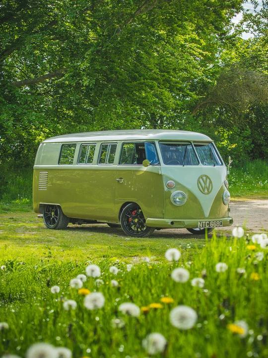 1965 Volkswagen Split-Window Bus - Image 29 of 31