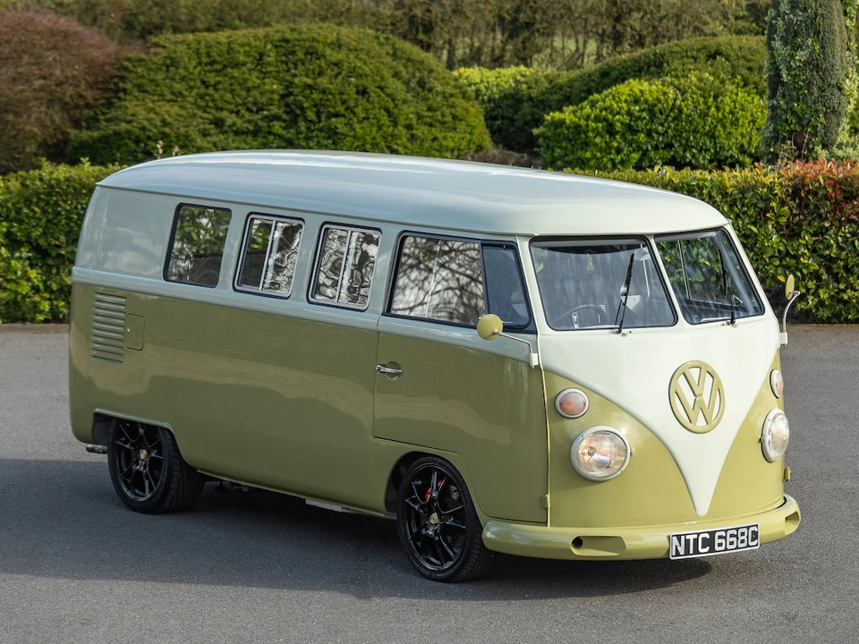 1965 Volkswagen Split-Window Bus - Image 19 of 31