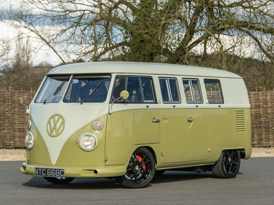 1965 Volkswagen Split-Window Bus - Image 4 of 31