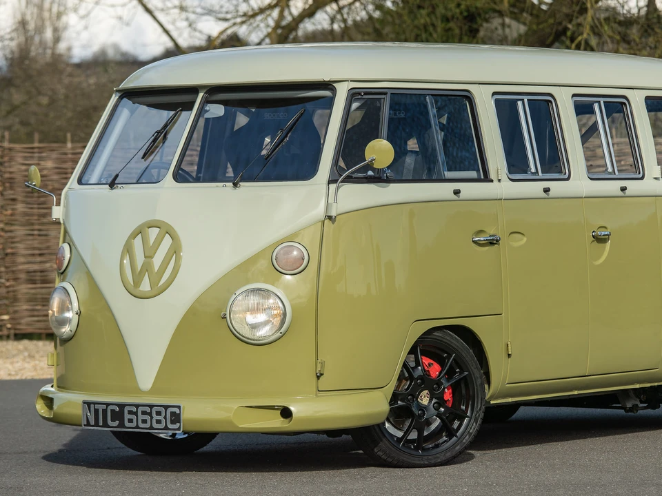 1965 Volkswagen Split-Window Bus - Image 30 of 31