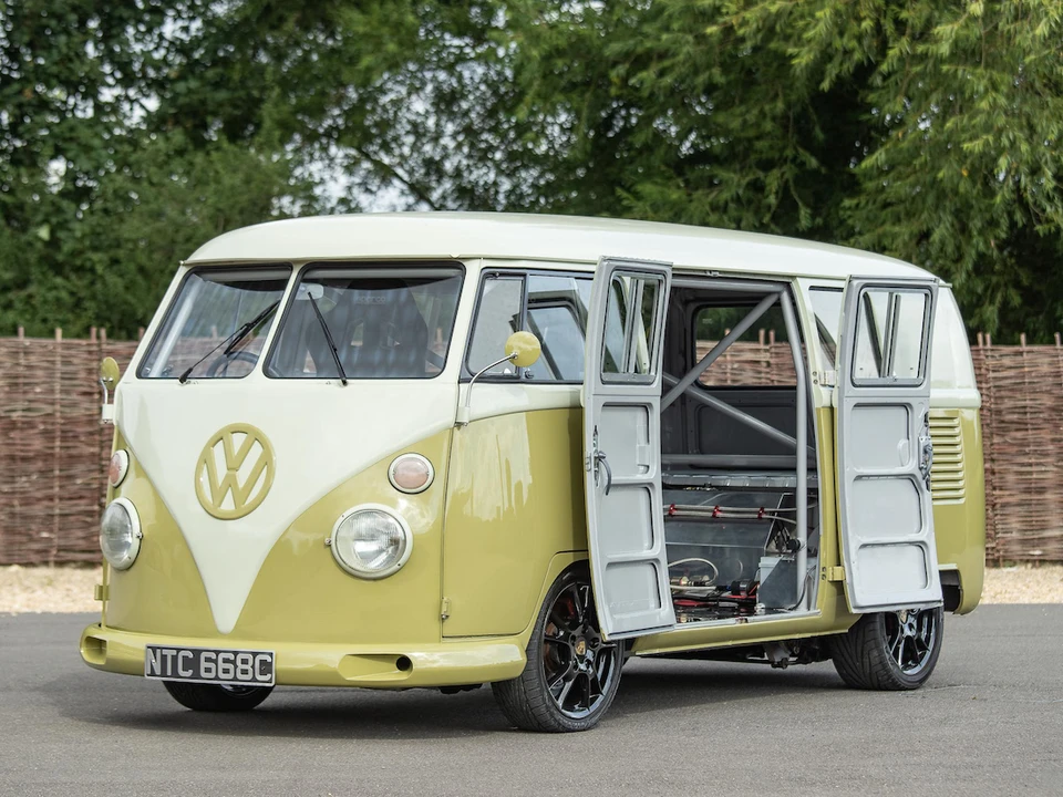 1965 Volkswagen Split-Window Bus - Image 23 of 31
