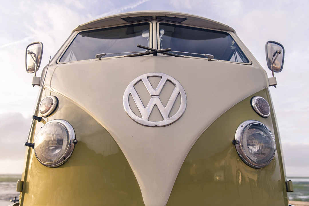 1965 Volkswagen Split-Window Camper - Image 28 of 31