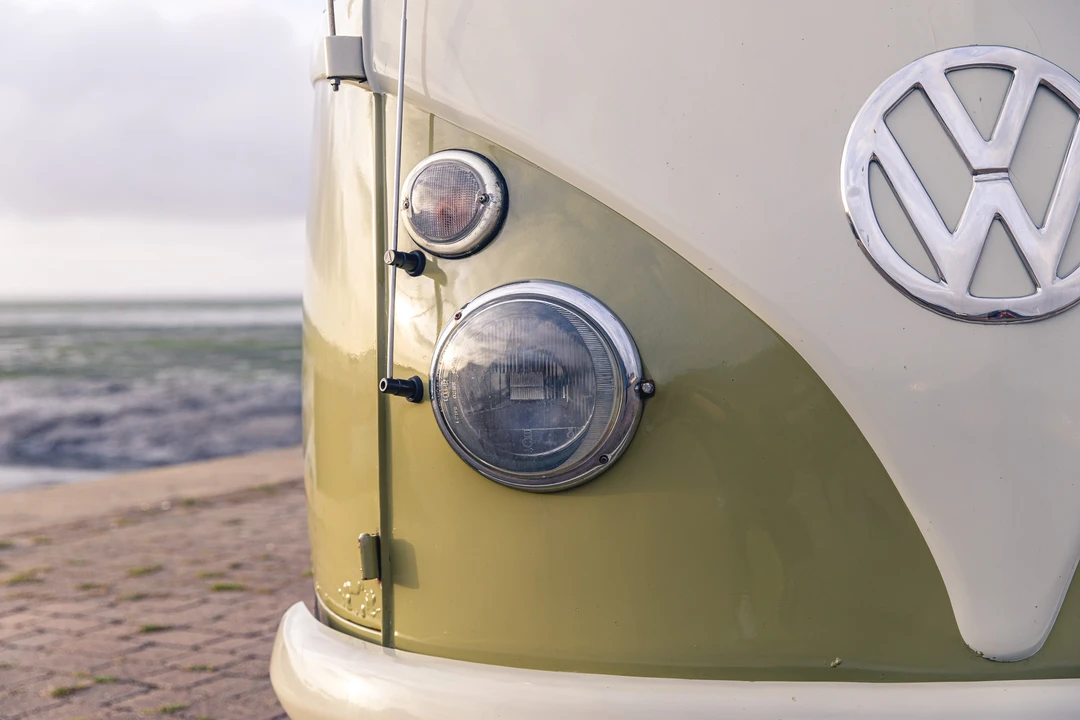 1965 Volkswagen Split-Window Camper - Image 30 of 31