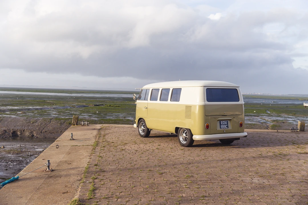 1965 Volkswagen Split-Window Camper - Image 6 of 31