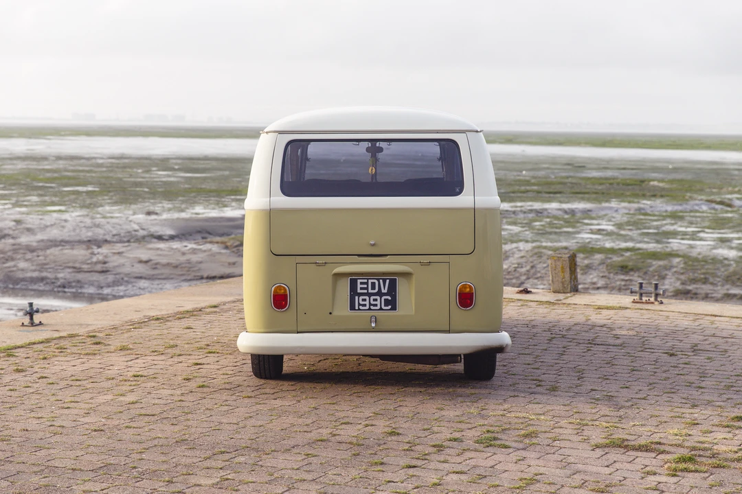 1965 Volkswagen Split-Window Camper - Image 7 of 31