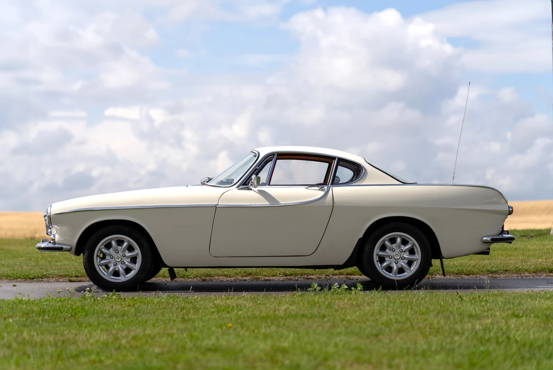 1965 Volvo 1800S - Image 5 of 31