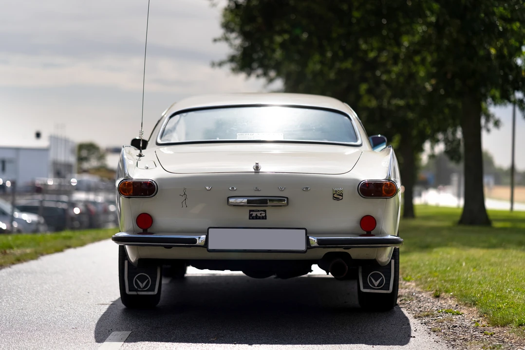 1965 Volvo 1800S - Image 11 of 31