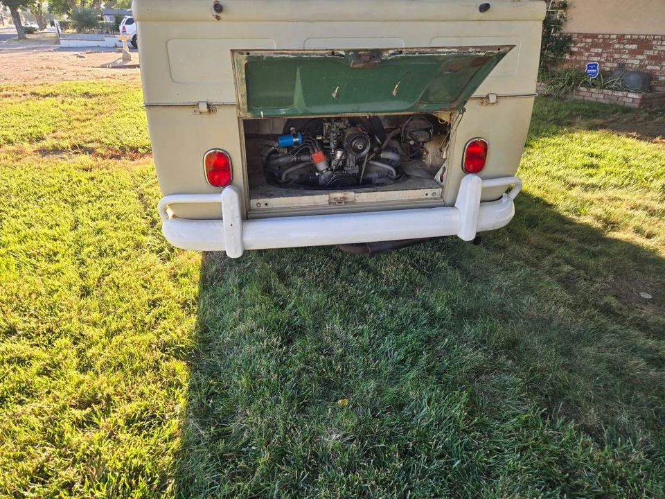 1965 Volkswagen Split-Window Bus - Image 5 of 15