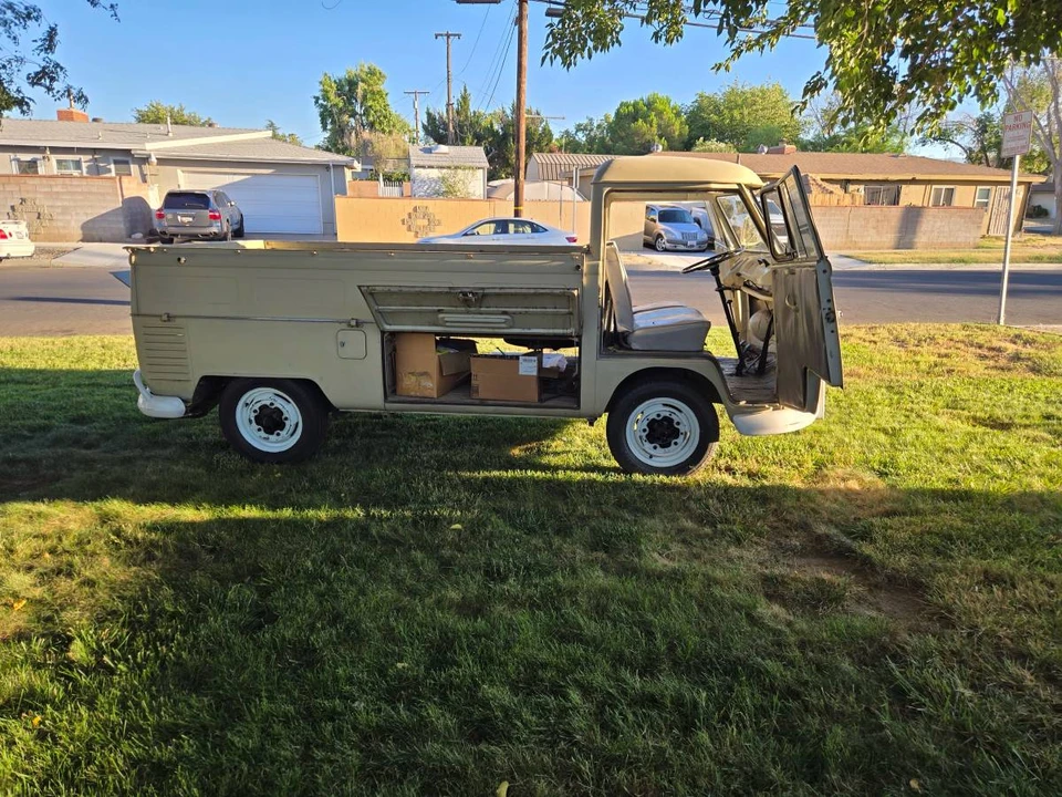 1965 Volkswagen Split-Window Bus - Image 12 of 15