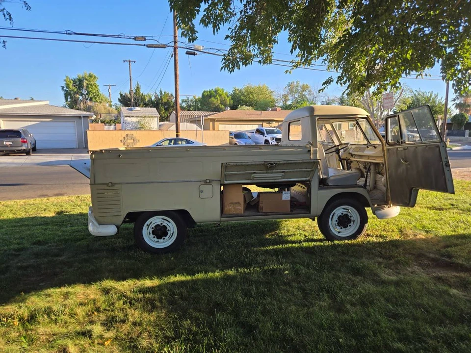 1965 Volkswagen Split-Window Bus - Image 13 of 15