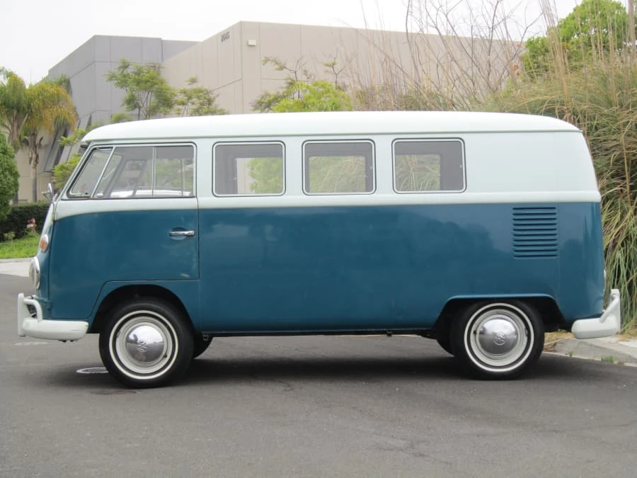 1965 Volkswagen Split-Window Bus - Image 7 of 8