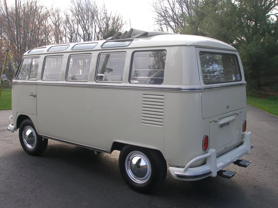 1965 Volkswagen Split-Window Bus - Image 2 of 8