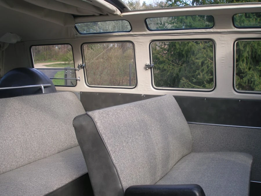 1965 Volkswagen Split-Window Bus - Image 5 of 8
