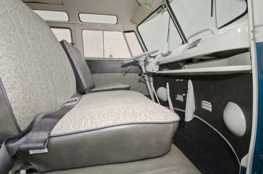 1965 Volkswagen Split-Window Bus - Image 5 of 12