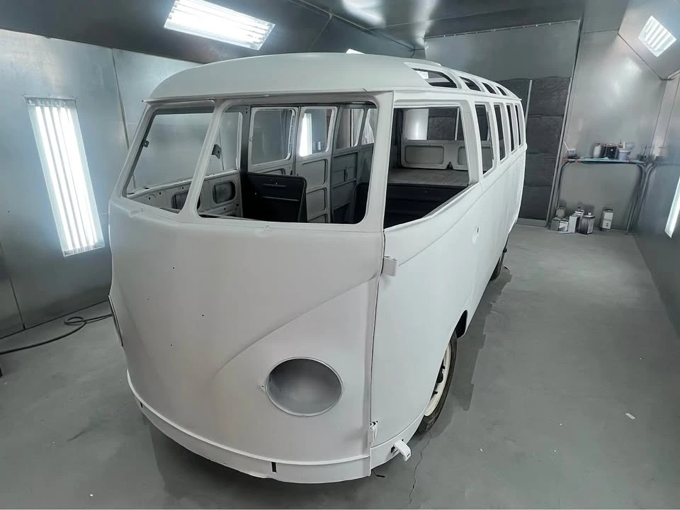 1965 Volkswagen Split-Window Bus - Image 2 of 17