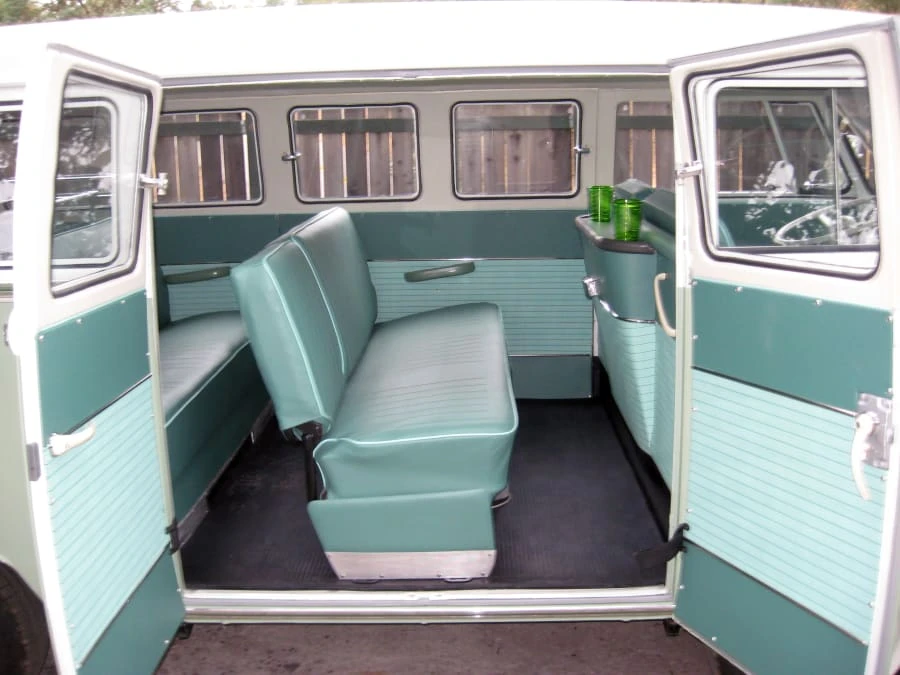 1965 Volkswagen Split-Window Bus - Image 5 of 10