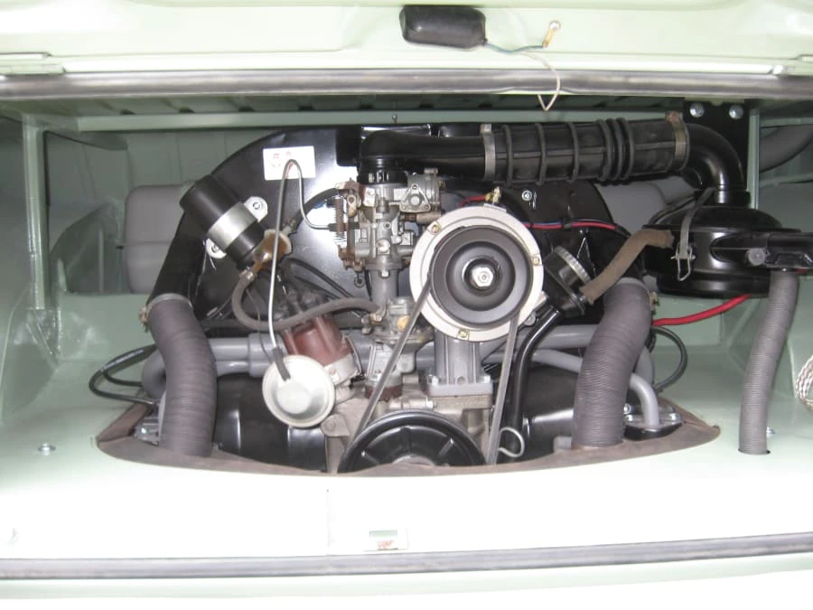 1965 Volkswagen Split-Window Bus - Image 8 of 10