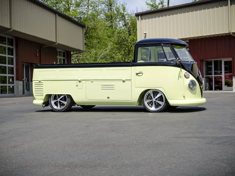 1965 Volkswagen Split-Window Bus - Image 2 of 7