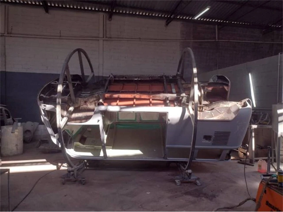 1965 Volkswagen Split-Window Bus - Image 11 of 21