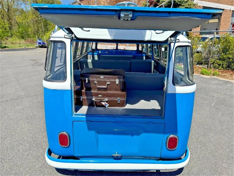 1965 Volkswagen Split-Window Bus - Image 3 of 16