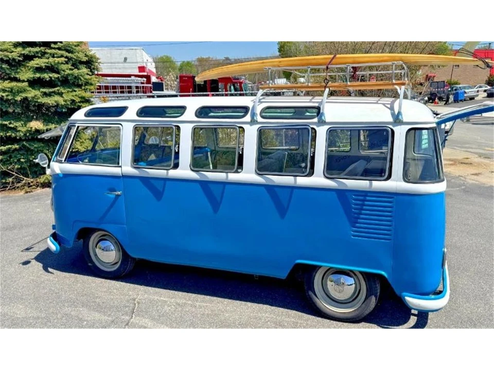 1965 Volkswagen Split-Window Bus - Image 4 of 16