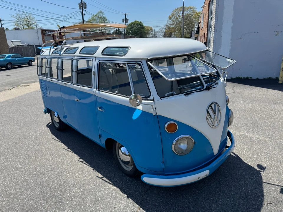 1965 Volkswagen Split-Window Bus - Image 5 of 17