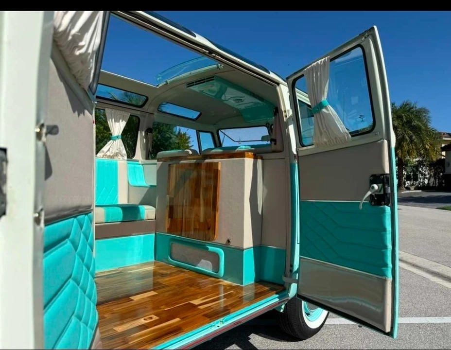 1965 Volkswagen Split-Window Bus - Image 18 of 21