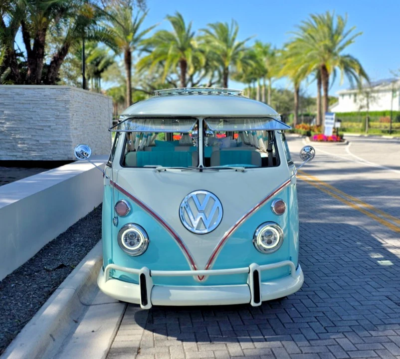 1965 Volkswagen Split-Window Bus - Image 9 of 21