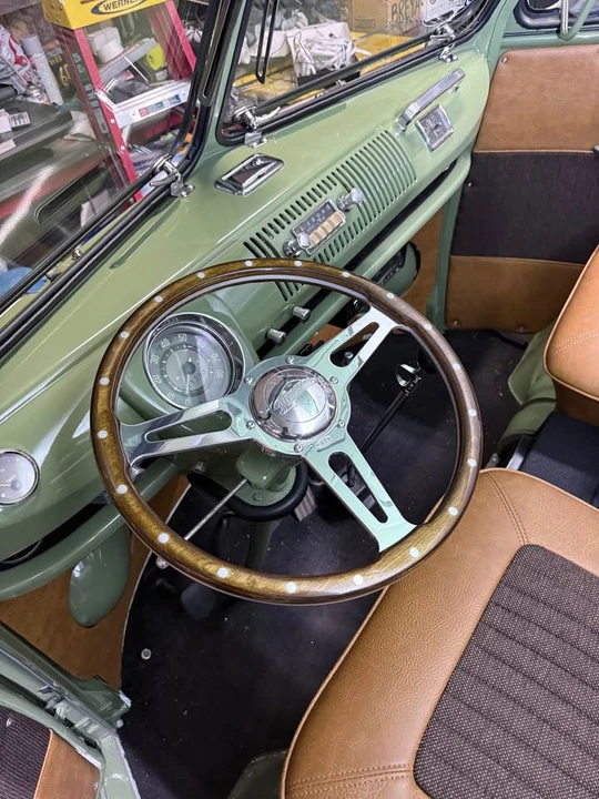 1965 Volkswagen Split-Window Bus - Image 5 of 6