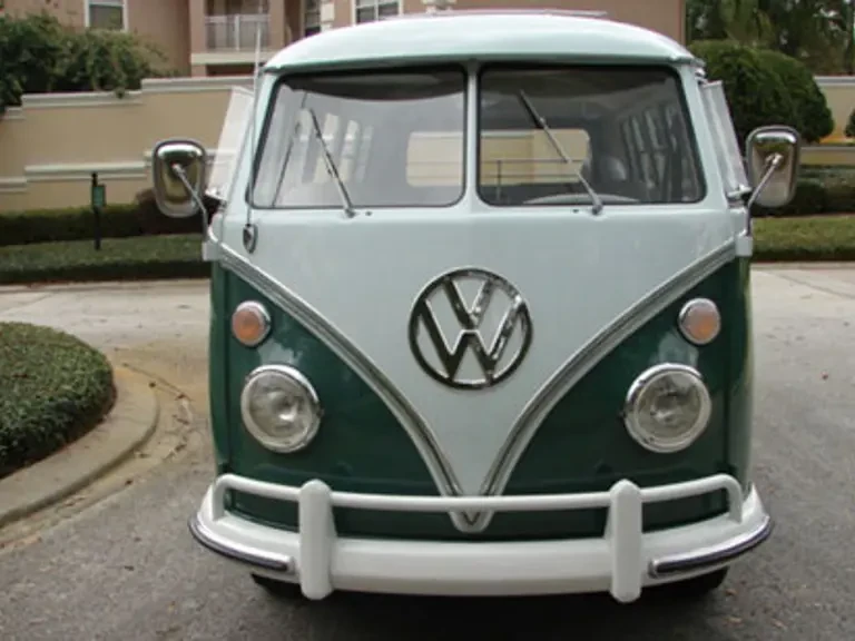 1965 Volkswagen Split-Window Bus - Image 2 of 7